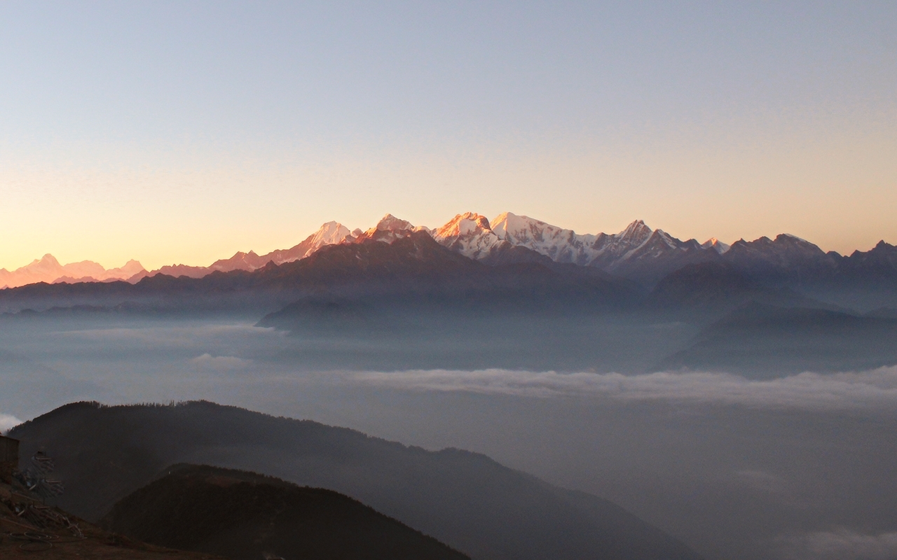 ganesh-himal-views-from-yak-kharka-langtang